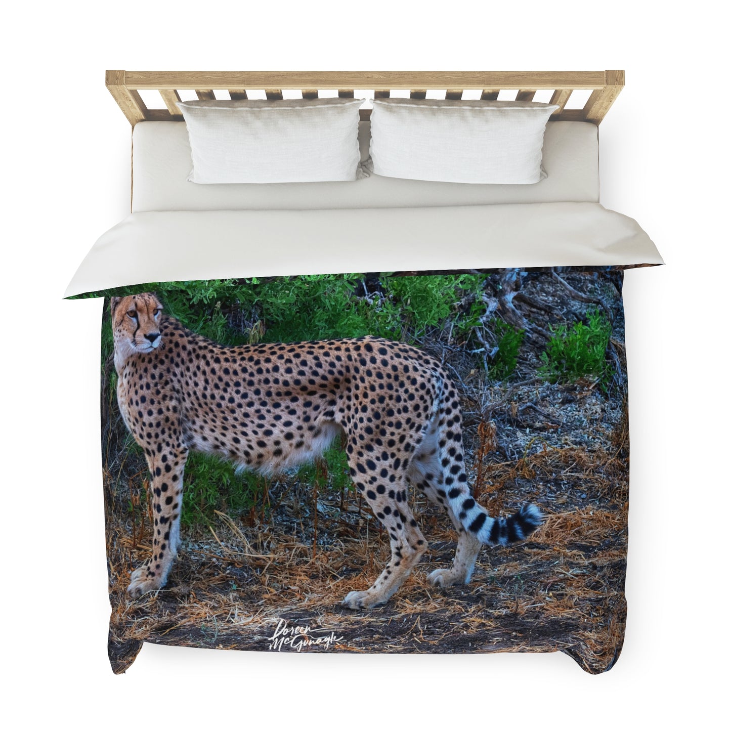 Enjoy Nature Cheetah Stand Duvet Cover