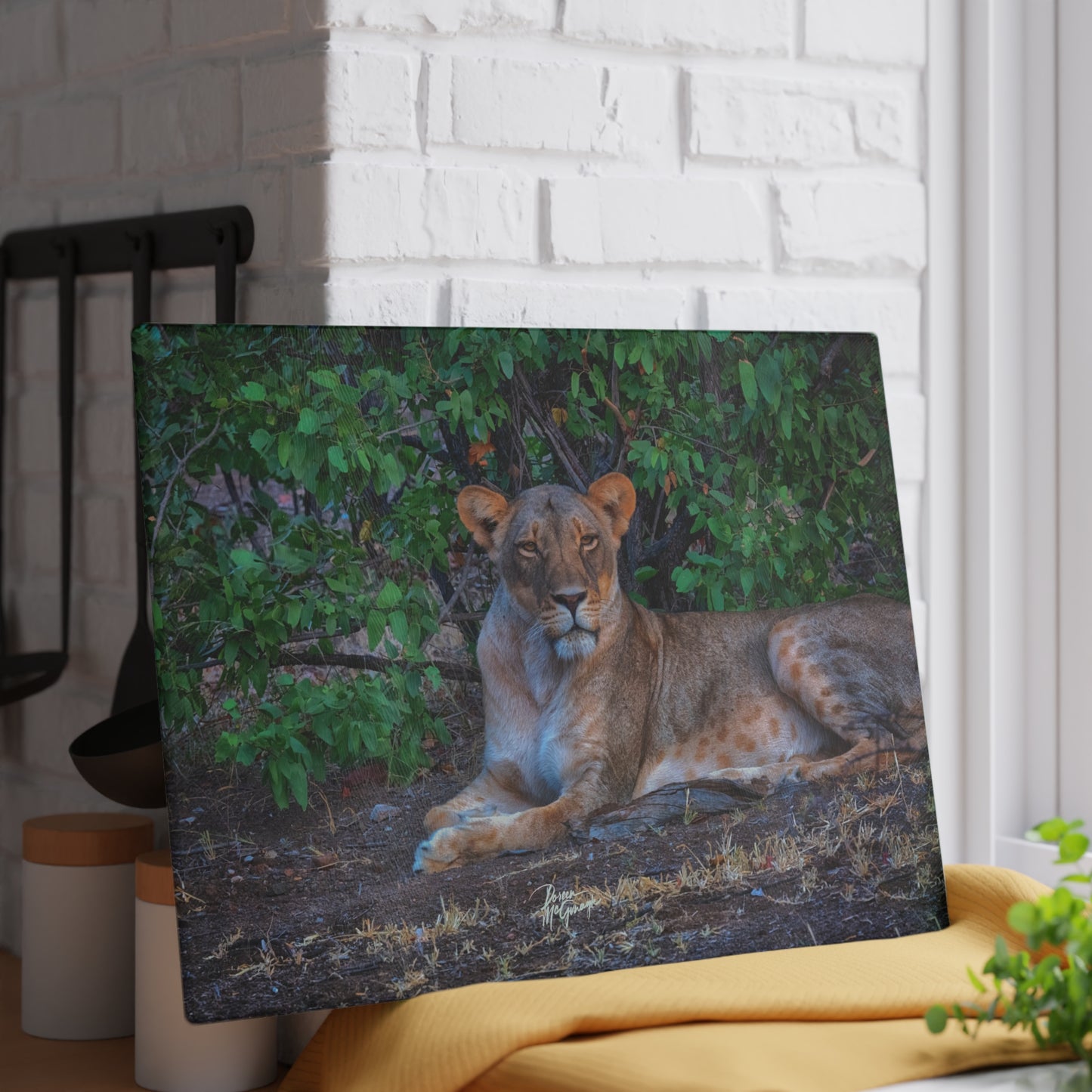 Enjoy Nature Glass Charcuterie Cutting Board with "Dreaming About a Lioness" Design