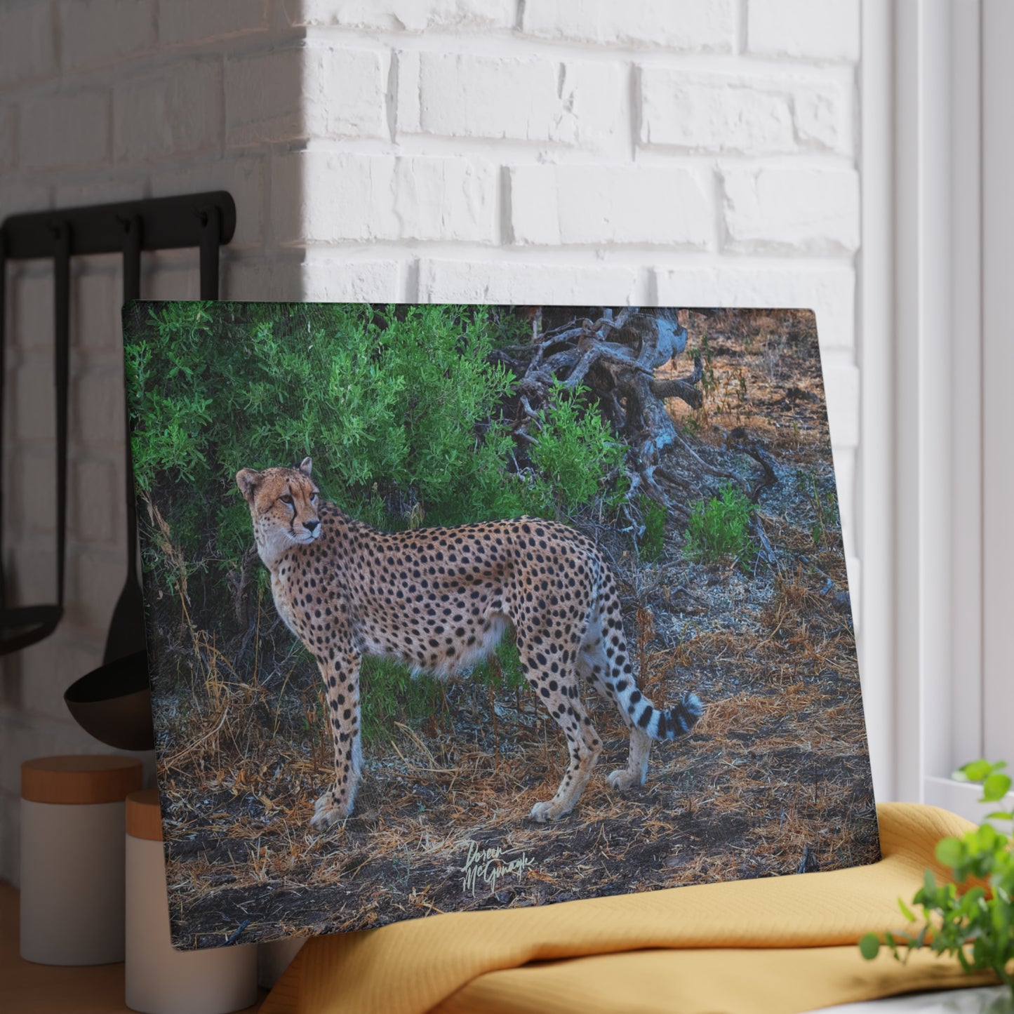 Enjoy Nature Glass Charcuterie Cutting Board with Cheetah Stand Design